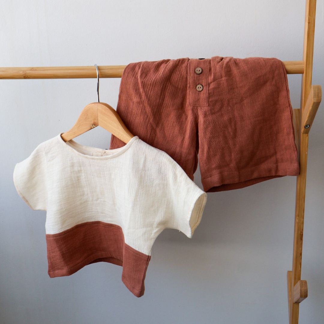 Gender-Neutral Muslin T-Shirt & Shorts Set | Off-White & Brown