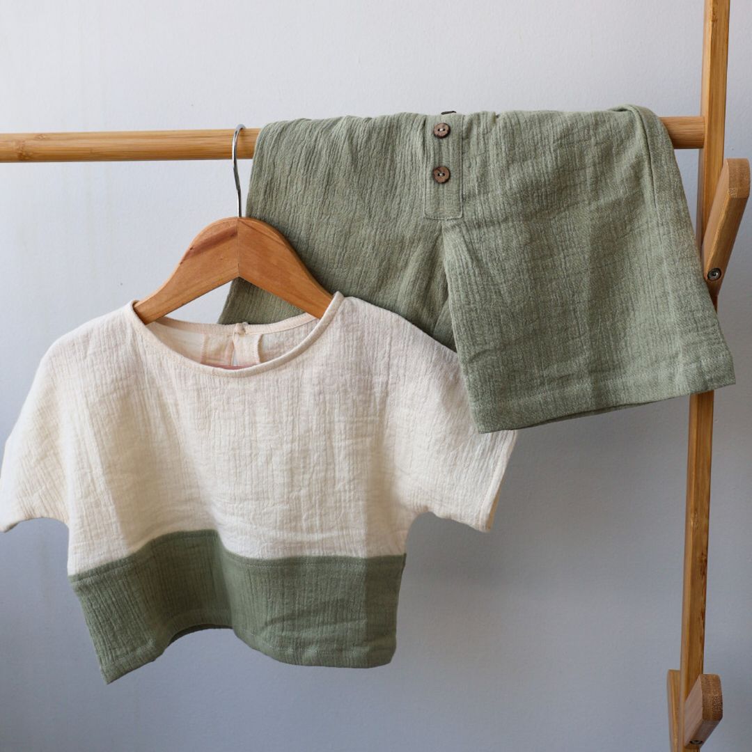 Gender-Neutral Muslin T-Shirt & Shorts Set | Off-White & Mint Green